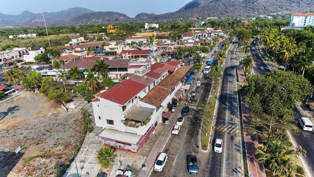 Hotel Suites Ixtapa Plaza, Hotel en Ixtapa-Zihuatanejo